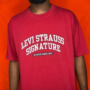 Levi’s Strauss Signature Red T-shirt